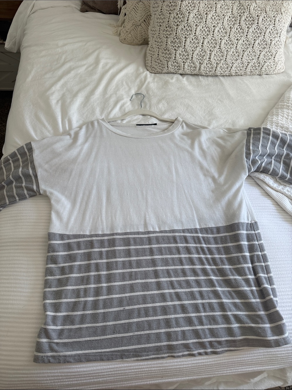 Doe & Rae White and Gray Striped Pullover Top